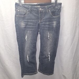 Paris blues distressed jean capris size 11